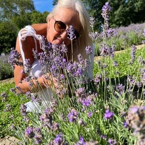 Meet your Posher, Monique